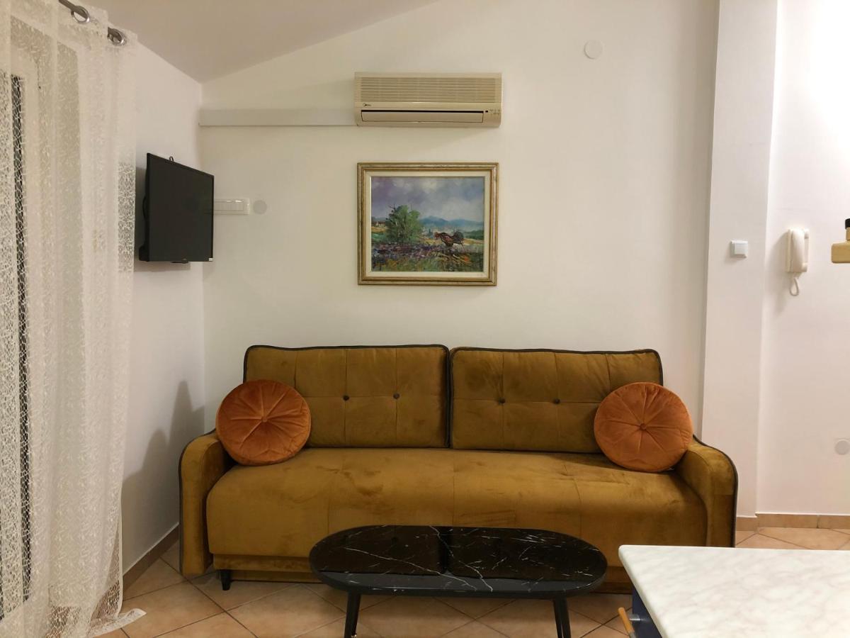 Apartment Piko *