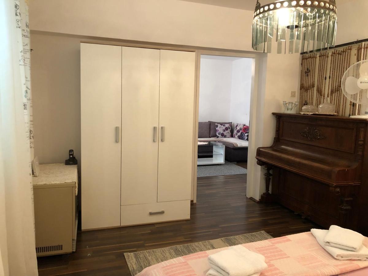 Apartment Piko *